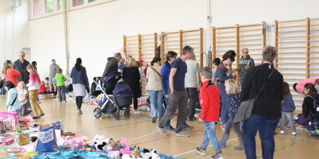 Spielzeugflohmarkt